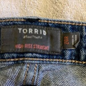 Torrid 20w button fly jeans